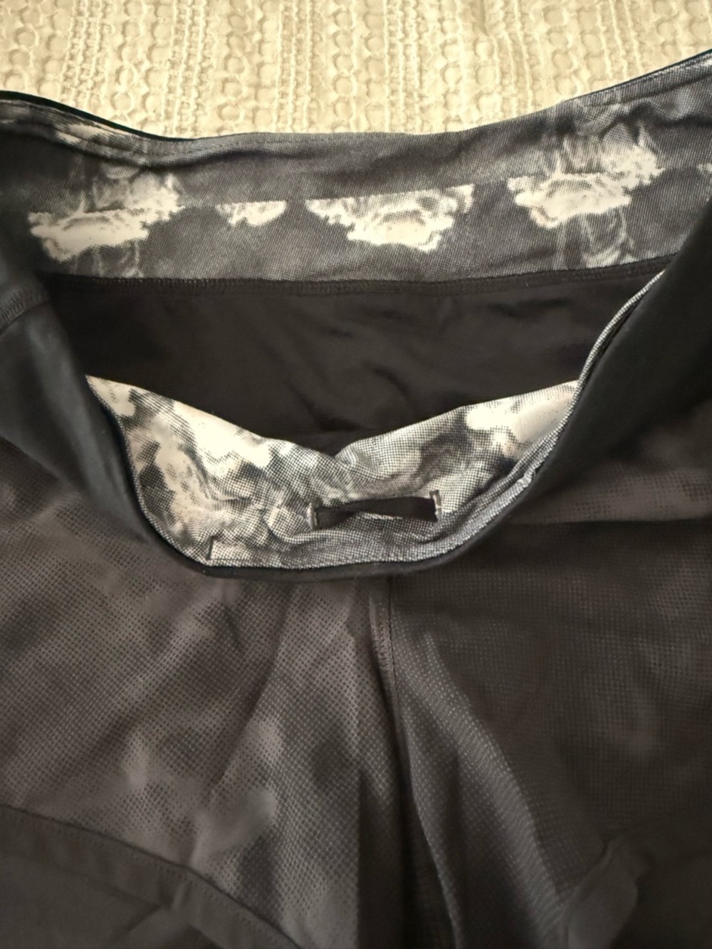 Lululemon Speed Up Low-Rise Lined Short 2.5" Diamond Dye Pitch Grey Graphite 4 - Picture 6 of 10